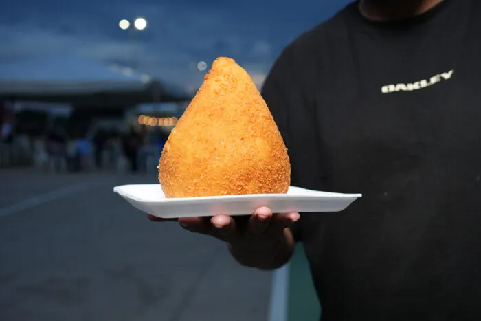 2ª edição do Festival de Comida Gigante é realizada em Juiz de Fora 3 coxinha 15 2 site