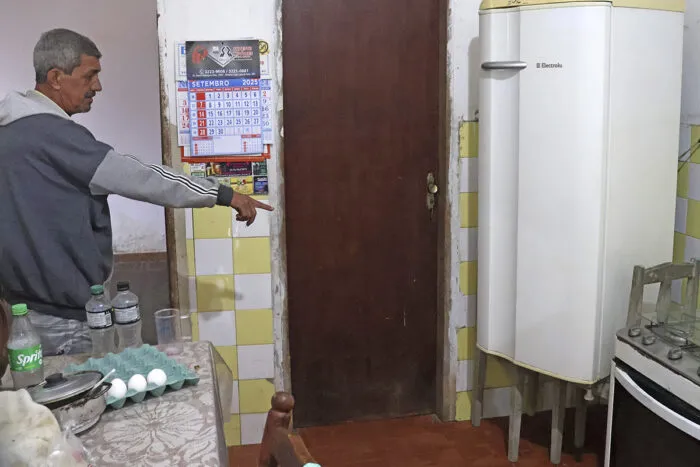 Com histórico de enchentes, moradores do Bairro Industrial temem próximas chuvas 5 enchentes no Bairro Industrial