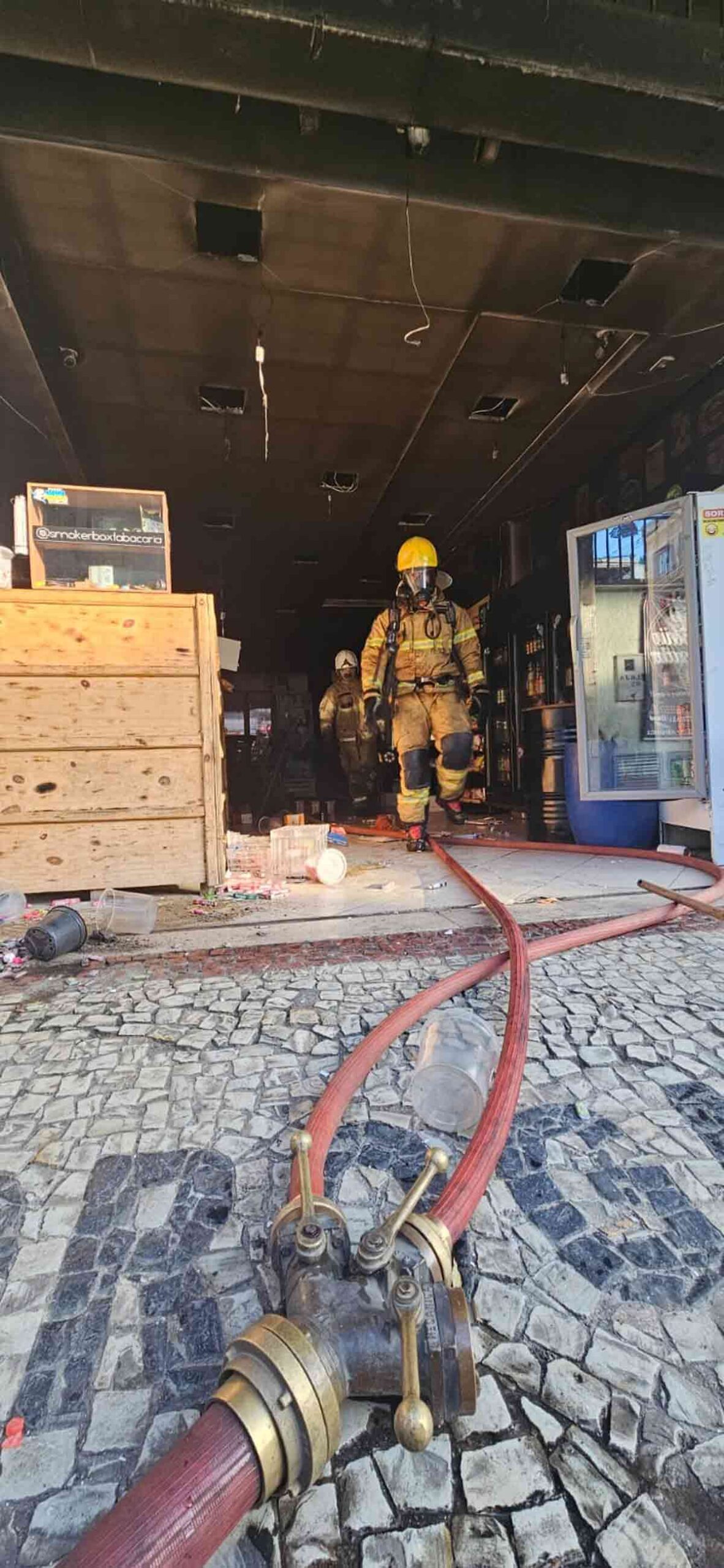 incendio-distribuidora-de-bebidas-ipiranga-foto-bombeiros-4 incendio-distribuidora-de-bebidas-ipiranga-foto-bombeiros-4