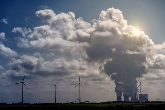 Mais ricos emitem 400 vezes mais CO₂ que os mais pobres, aponta estudo 1 Mais ricos emitem 400 vezes mais CO₂ que os mais pobres, aponta estudo
