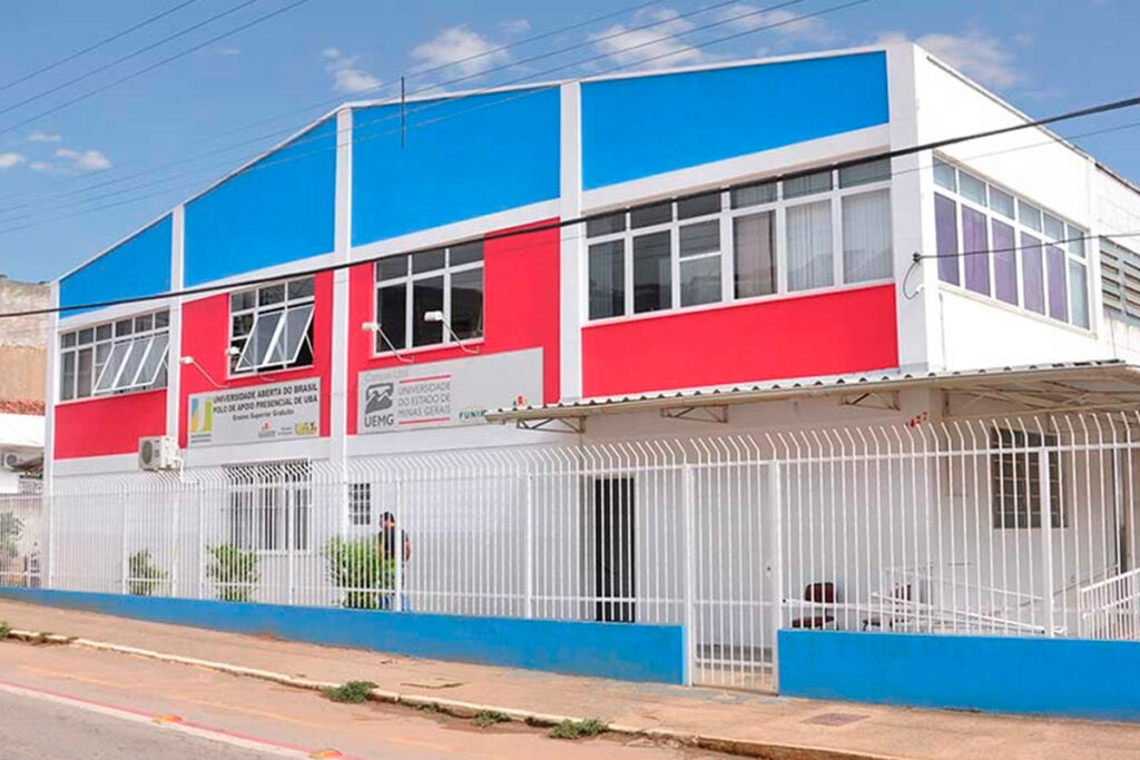 Universidade mineira divulga seleção para professor em Ubá 1 selecao uemg