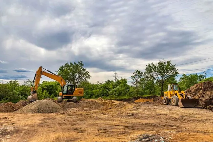 Sócio de empresa é condenado a indenizar casal em R$ 110 mil por alteração em terreno 2 sócio empresa terreno