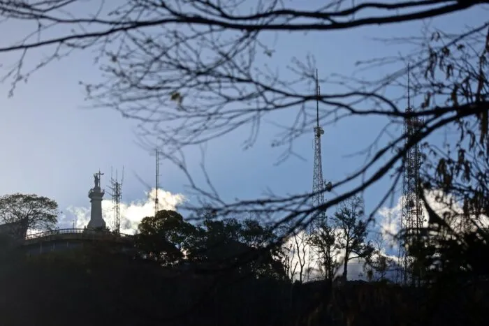 Temperatura pode atingir os 30ºC ao longo do final de semana 2 Temperatura pode atingir os 30ºC ao longo do final de semana