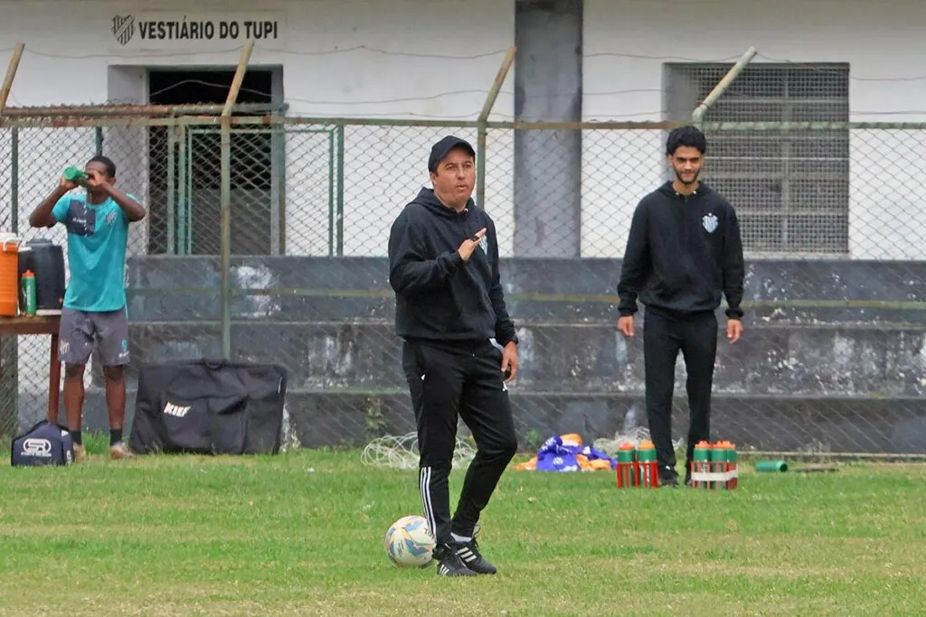 Dono da pior campanha do hexagonal do Mineiro, Tupi enfrenta o Essube em JF 2 tupi