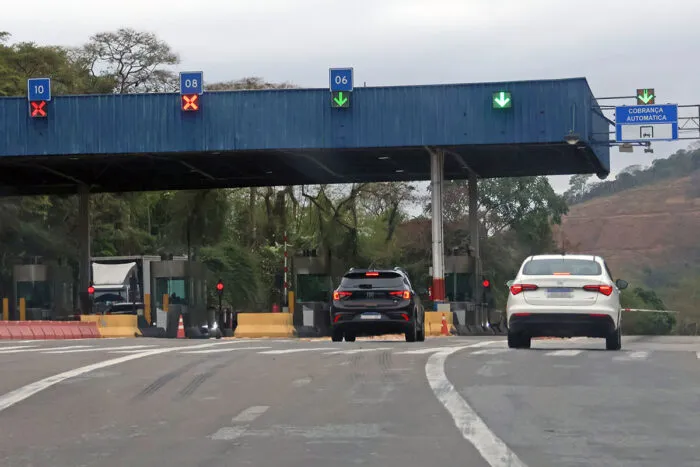 Nova cobrança do pedágio da BR-040 começa nesta terça; desconto pode chegar a quase 50%