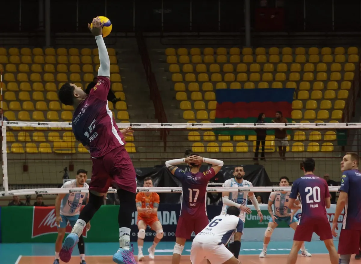 JF Vôlei joga mal e perde para o São José em casa na Superliga