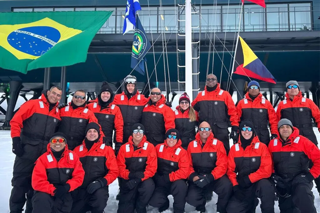 Médica juiz-forana está em missão de 13 meses na Antártica 3 Lara Gomes Antartica Arquivo Pessoal