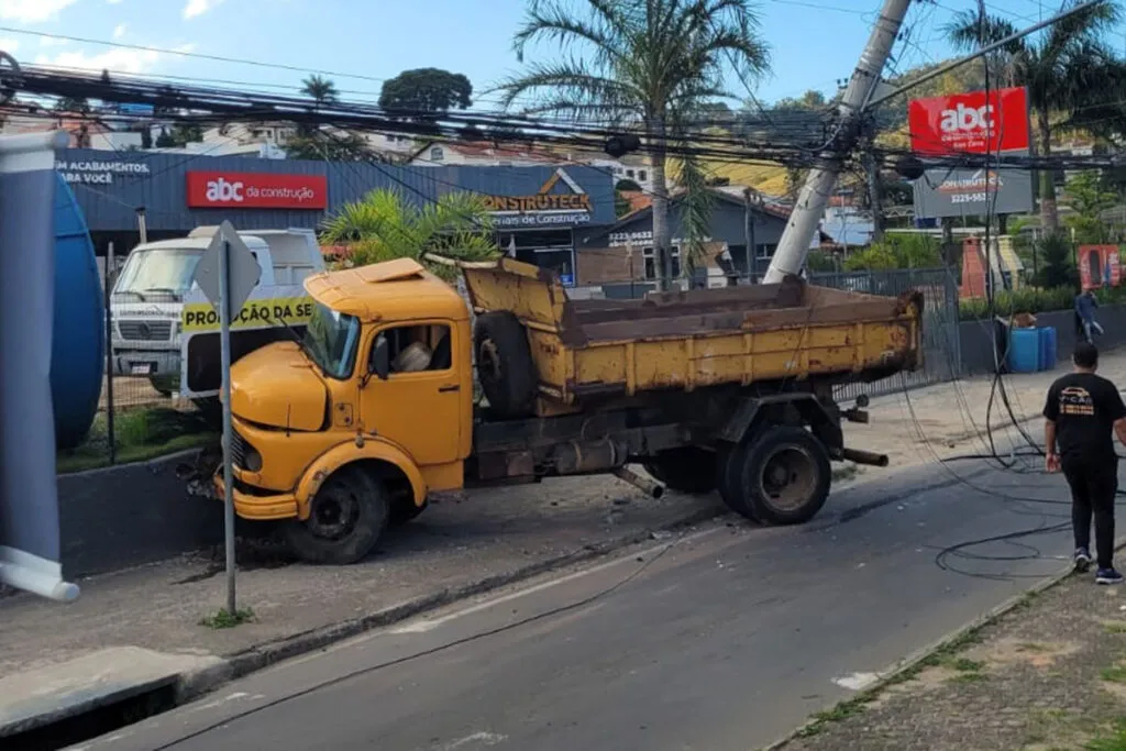 acidente rua paracatu by tribuna editada