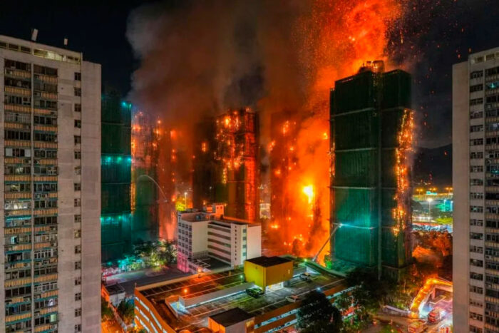 Incêndio em Hong Kong deixa ao menos 65 mortos e se torna o mais grave em décadas 1 incendio hong kong reproducao x