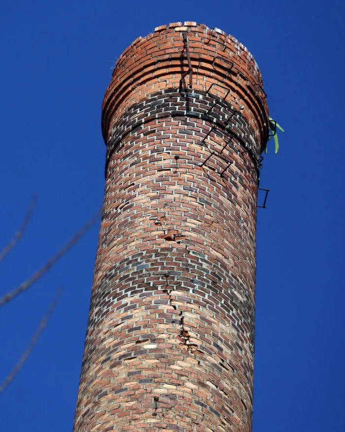 predio abandonado na rua Cristovam Molinari Foto Leonardo Costa 07