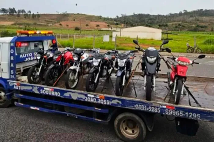 Seis homens são presos por corrida não autorizada em rodovia da região