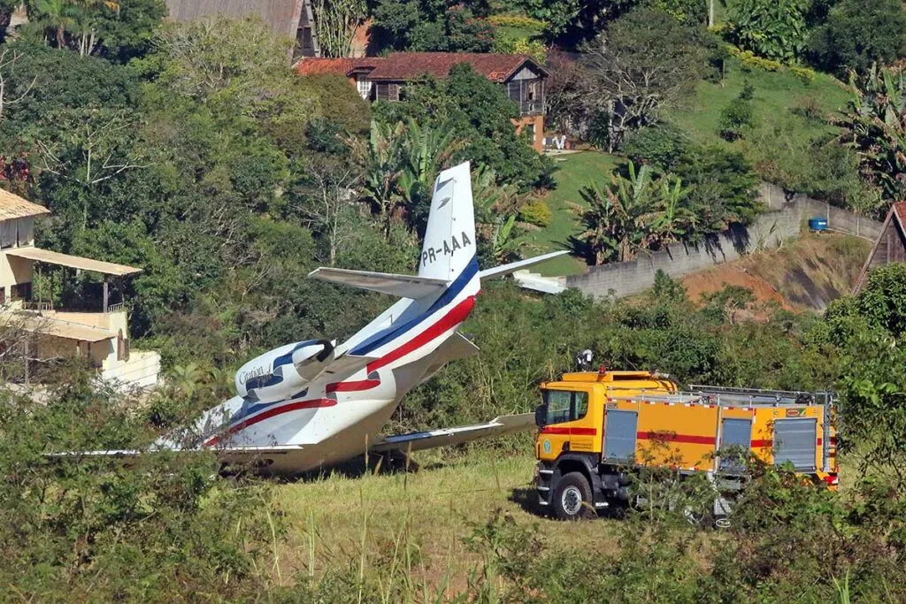 Falhas humanas levaram a acidente envolvendo avião do DJ Alok em Juiz de Fora, aponta investigação 3 Falhas humanas levaram a acidente envolvendo avião do DJ Alok em Juiz de Fora, aponta investigação