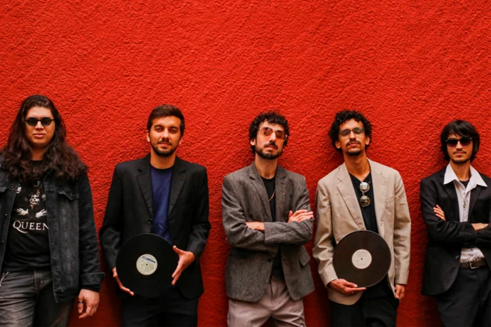 'Disco rock mineiro': Lobos & Voltz lança primeiro álbum ao vivo 4 Lobos in Concert versao atual site