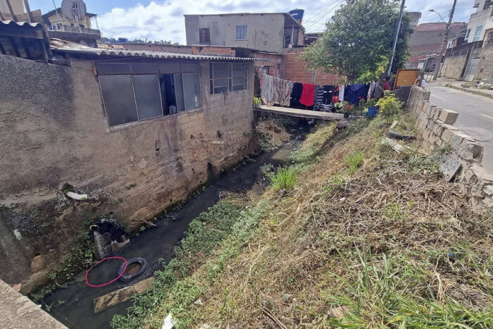 Retrospectiva 2025: Moradores vivem rotina de medo diante de enchentes históricas 1 enchentes Santa Cruz