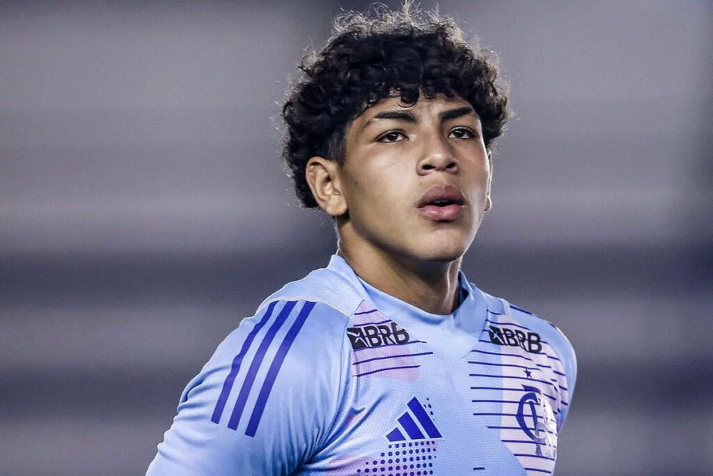 Goleiro juiz-forano de 16 anos é relacionado para jogo do Flamengo contra o Mirassol 2 flamengo werneck