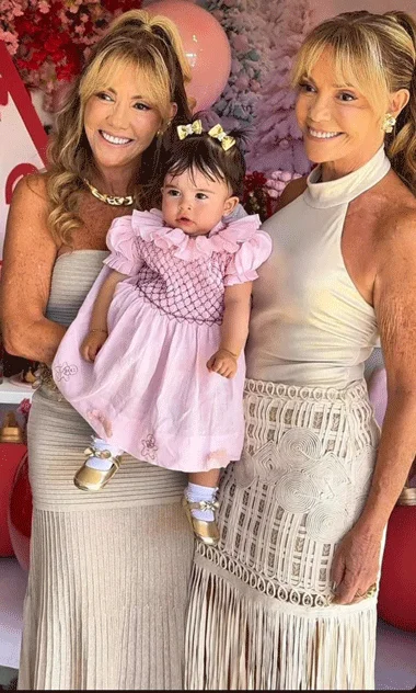 aniversario 2 Manuela 291225 Giglia Foto ROSIANE MARINHO