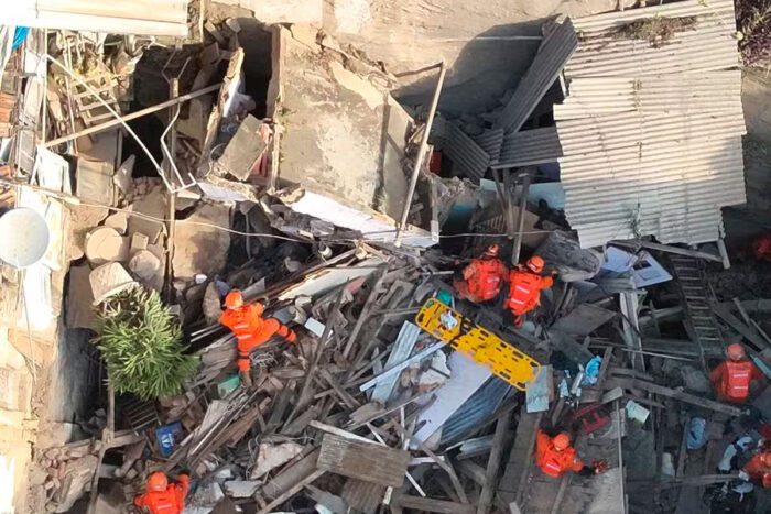 Imóvel desaba na Zona Sul do Rio de Janeiro e deixa 16 feridos 1 sobrado na Zona Sul do Rio