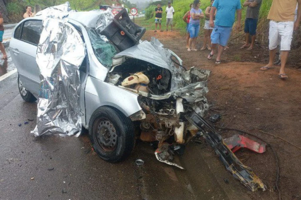 Acidente na BR-116 mata três pessoas da mesma família 1 fotos 5