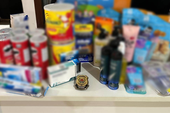 produtos roubados pela jovem