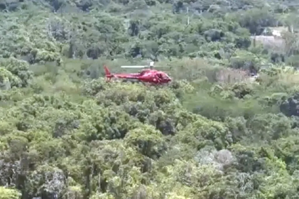 Queda de helicóptero no RJ:  major da FAB, capitão dos bombeiros e instrutor de voo são as vítimas