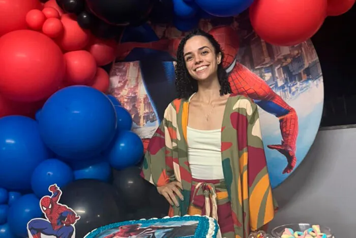 Síndrome de Li-Fraumeni: estudante arrecada doações para medicamento que auxilia no tratamento do câncer 2 LÍVIA-SÍNDROME-LI-FRAUMENI-ARQUIVO-PESSOAL