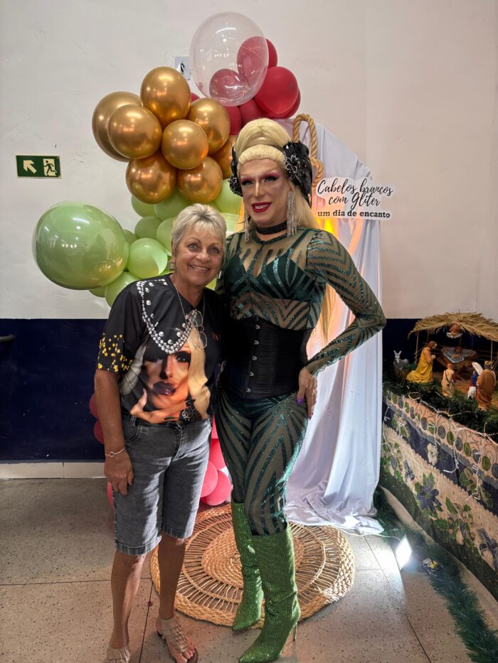 Titiago com a mae Divulgacao
