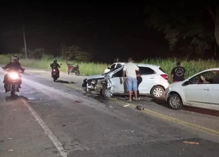 Motociclista tenta ultrapassagem e morre durante acidente na Zona Sudeste