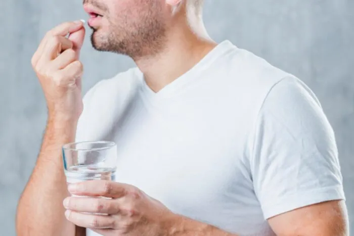 Omeprazol: estudo aponta riscos nutricionais do uso prolongado do medicamento