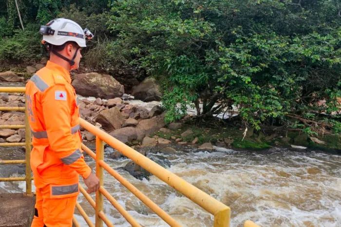 Quarto dia de buscas por corpo no Paraibuna se concentra em áreas de barragens 1 buscas por corpo