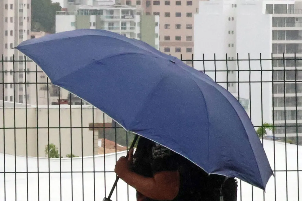 chuva leonardo costa 1