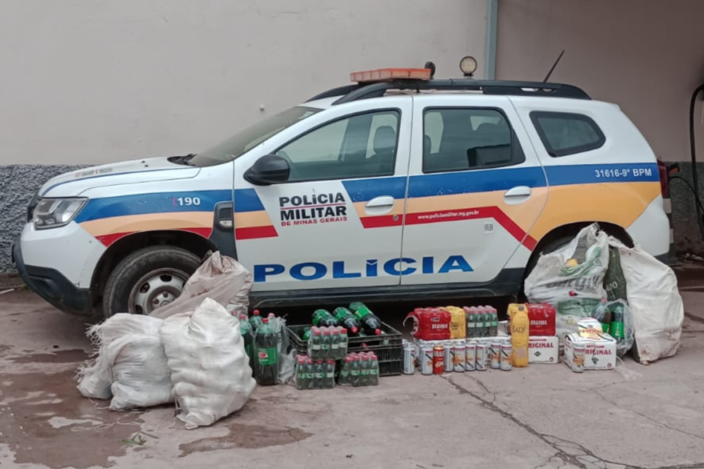 Trio é preso por saquear carga de bebidas após caminhão tombar ena BR-040 1 Divulgação PMMG