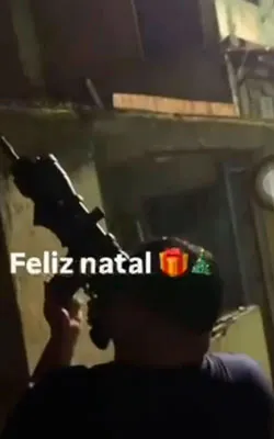 Fuzil exibido em festa de Natal é apreendido na Zona Norte 1 fuzil divulgacao pmmg.jpg2