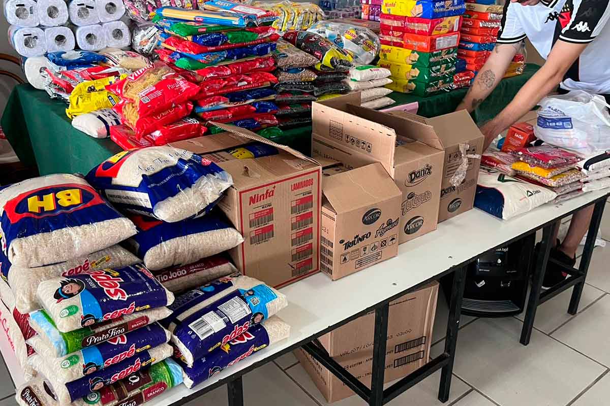 Abrigos escola em JF Fernanda Castilho 12