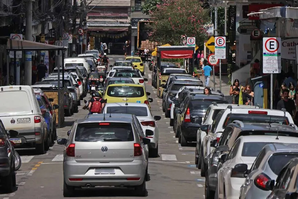 Area Azul Leonarco Costa