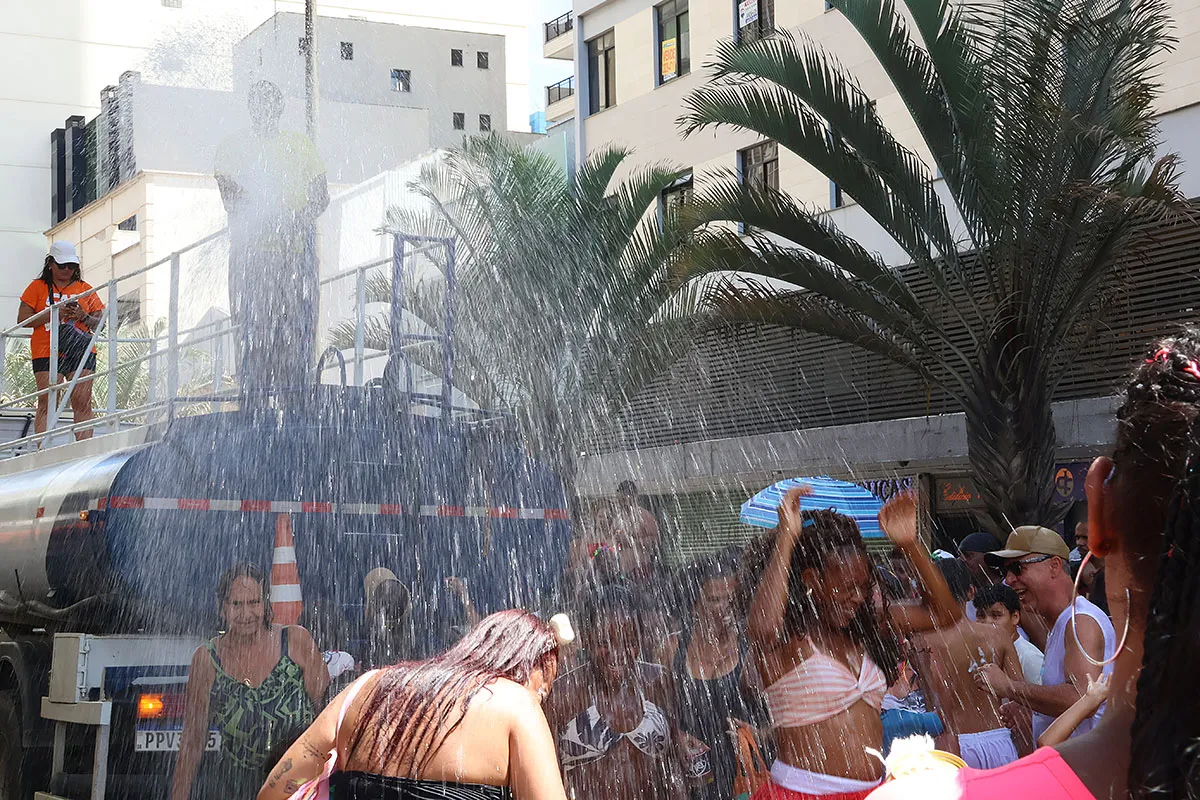 BANDA-DAKI-29---LEONARDO-COSTA BANDA-DAKI-29---LEONARDO-COSTA