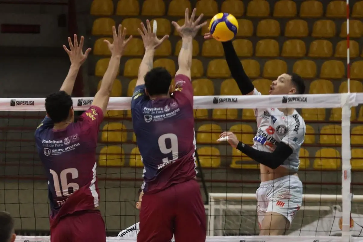 JF Volei 1 x 3 Guarulhos foto Leonardo Costa