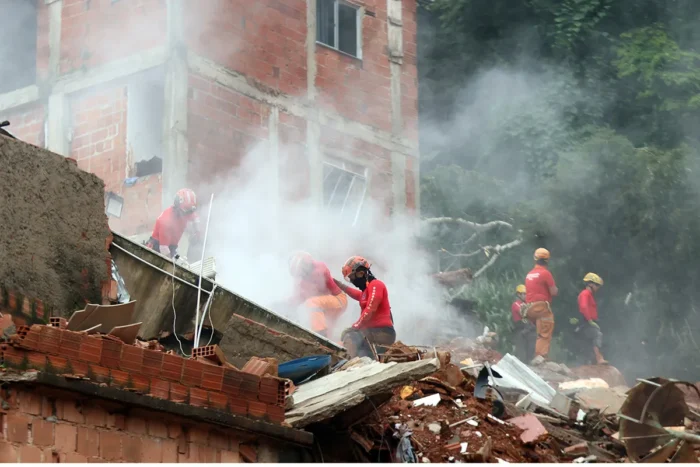 AO VIVO NA ANTENA 1 JUIZ DE FORA: Cobertura das chuvas: Reconstrução, Apoio às Famílias e Impactos Econômicos e muito mais: acompanhe o Tribuna no Ar 1 antena 1 juiz de fora
