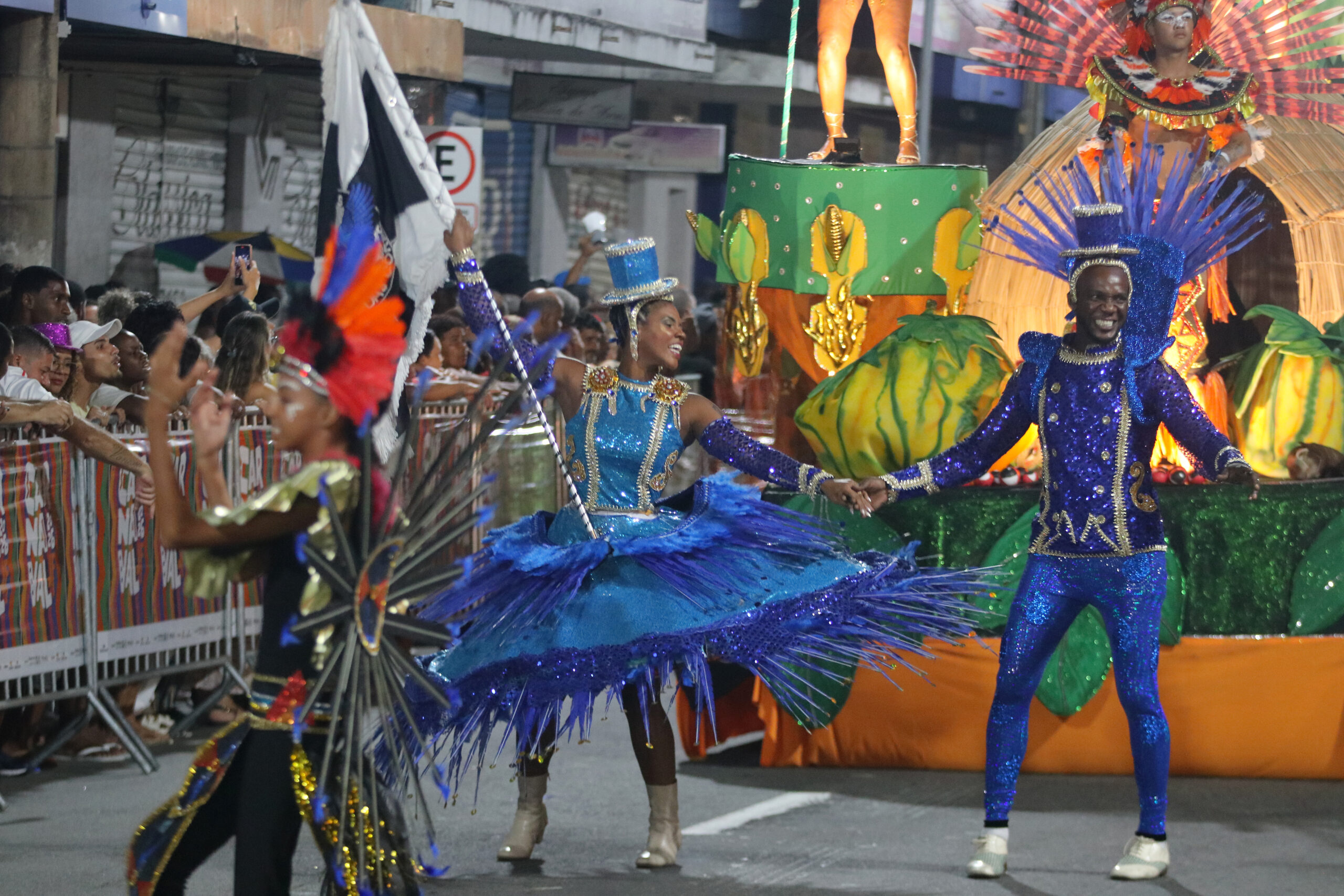 UNIÃO DAS CORES - GALERIA MATÉRIA (1).jpg