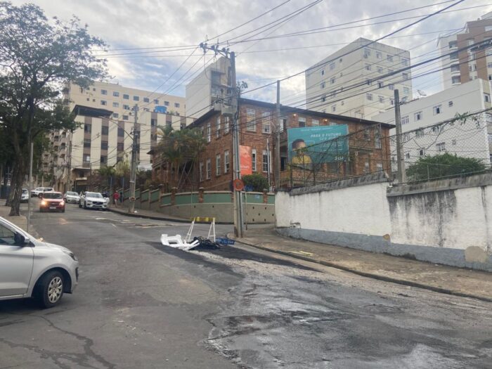 Buraco no Granbery tem vazamento e mau cheiro 1 WhatsApp Image 2026 02 03 at 12.21.01 1
