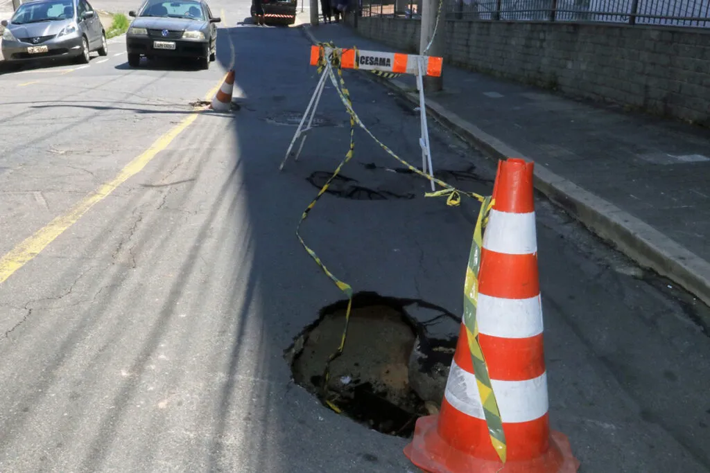 buraco democrata felipe couri