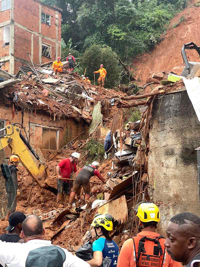 Chuvas: Corpo de Bombeiros confirma 21 mortes em Juiz de Fora 2 Chuvas: Corpo de Bombeiros confirma 21 mortes em Juiz de Fora