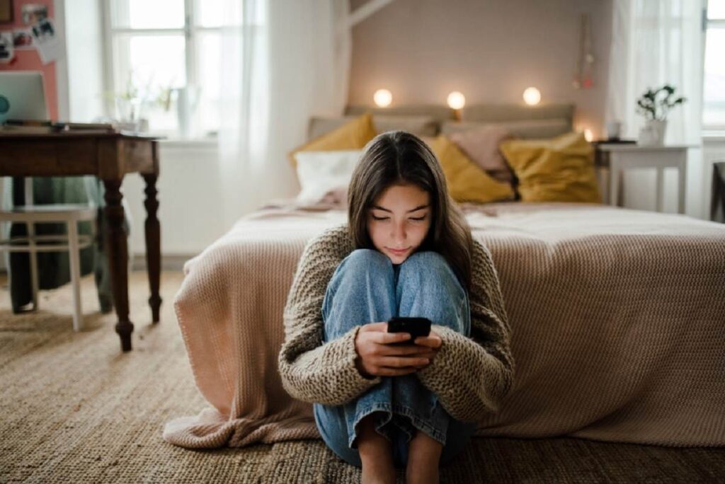 Idade da criança ao ganhar primeiro celular eleva riscos à saúde 1 Idade da criança ao ganhar primeiro celular eleva riscos à saúde
