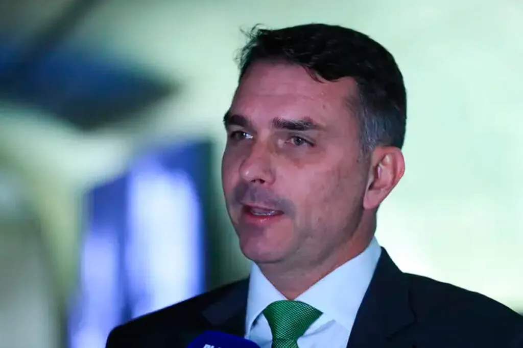 flavio bolsonaro foto lula marques