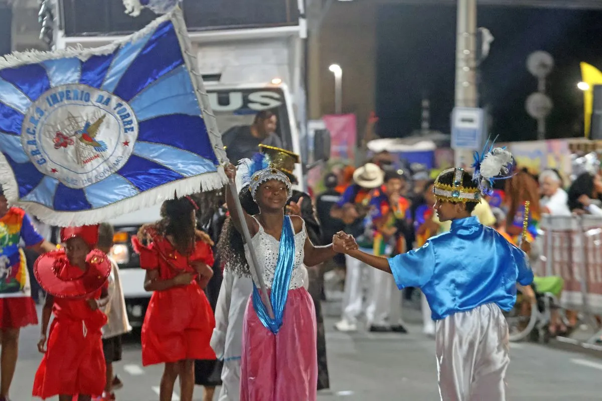 Com desclassificação, escolas de samba finalizam desfile no carnaval 2026 de Juiz de Fora 2 Com desclassificação, escolas de samba finalizam desfile no carnaval 2026 de Juiz de Fora