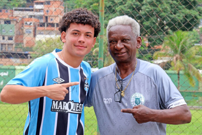 "Filme na cabeça": meio-campista juiz-forano do Grêmio comemora experiência na Seleção Brasileira 1 joaozinho 3