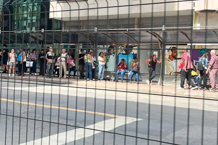 ponto de onibus rio branco pamela