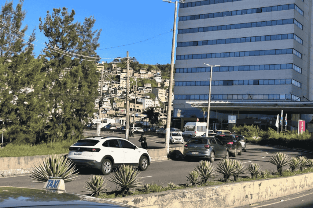 Trânsito na Cidade Alta é afetado por interdição na Rua José Lourenço 1 trânsito