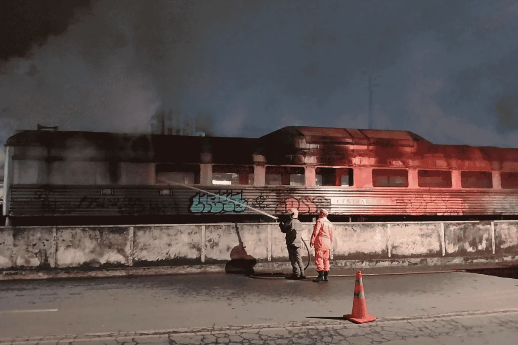 trem incêndio