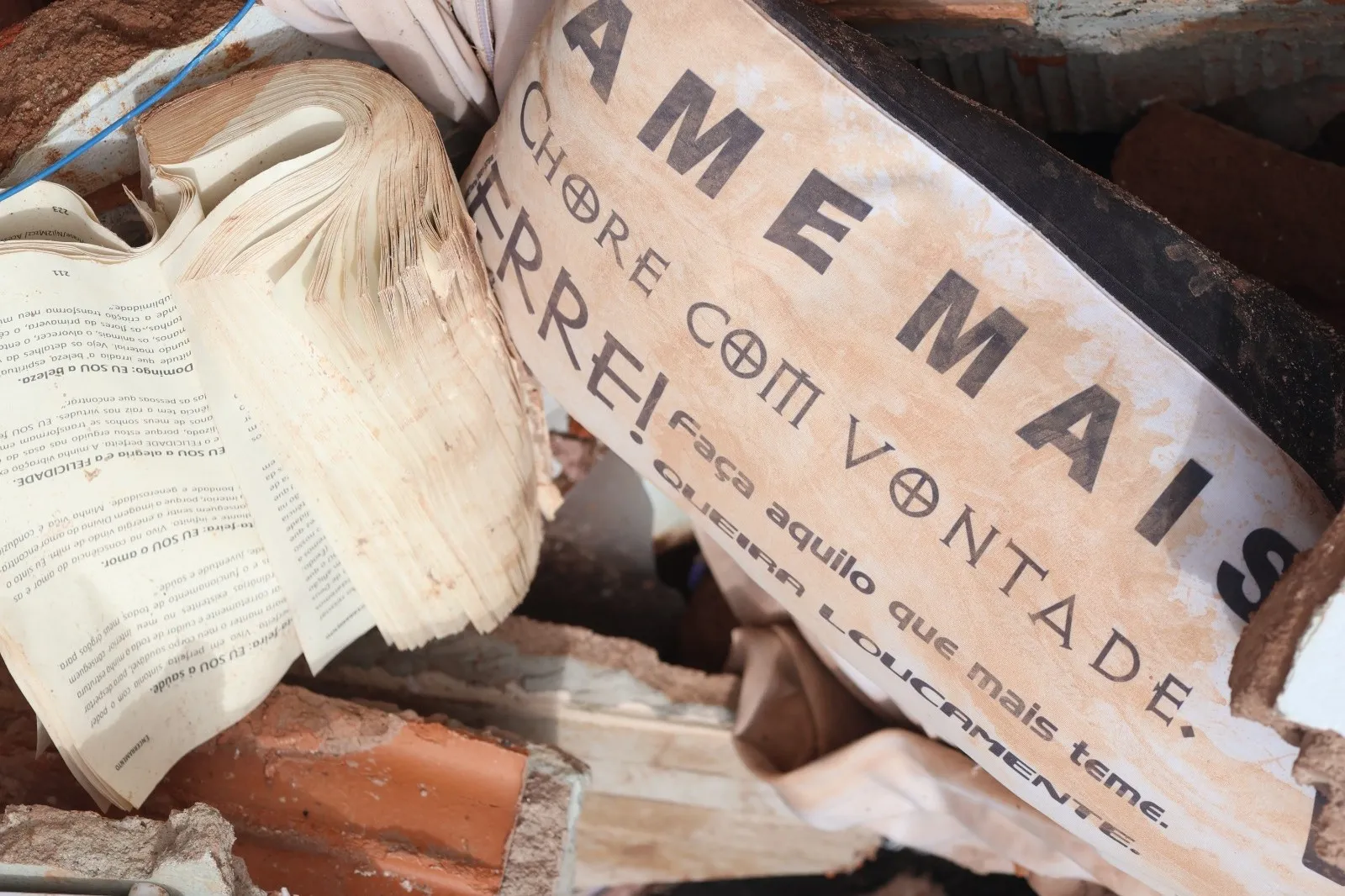 6aef4b0b-1f0f-43d1-9fd4-e0098e47864d 6aef4b0b-1f0f-43d1-9fd4-e0098e47864d