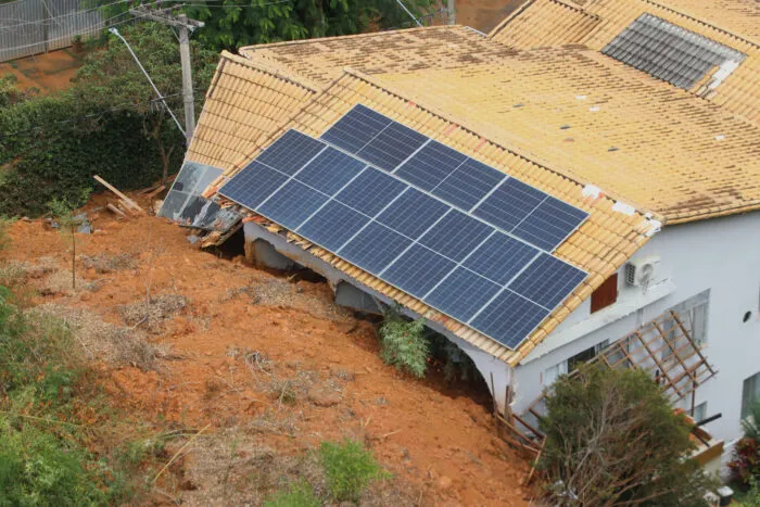 'Estamos invisíveis': moradores do Bom Clima denunciam risco de novos deslizamentos e falta de respostas 3 BAIRRO BOM CLIMA FELIPE COURI 10.jpg